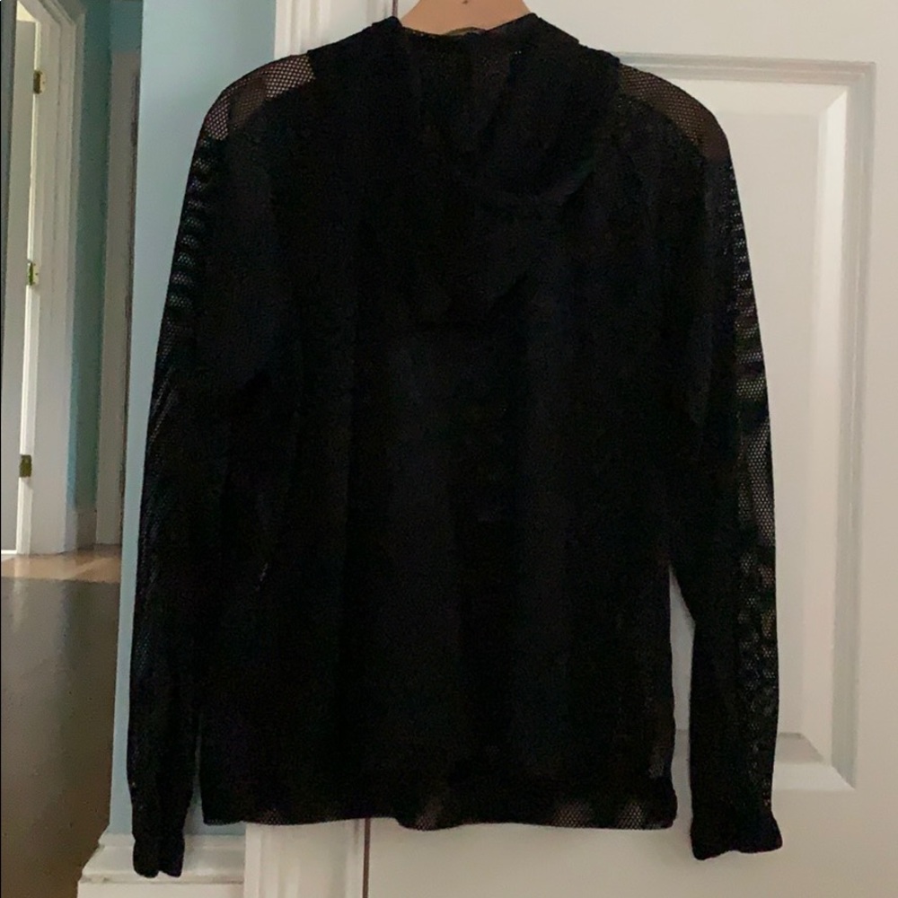 Mesh cover - Picture 2 of 3